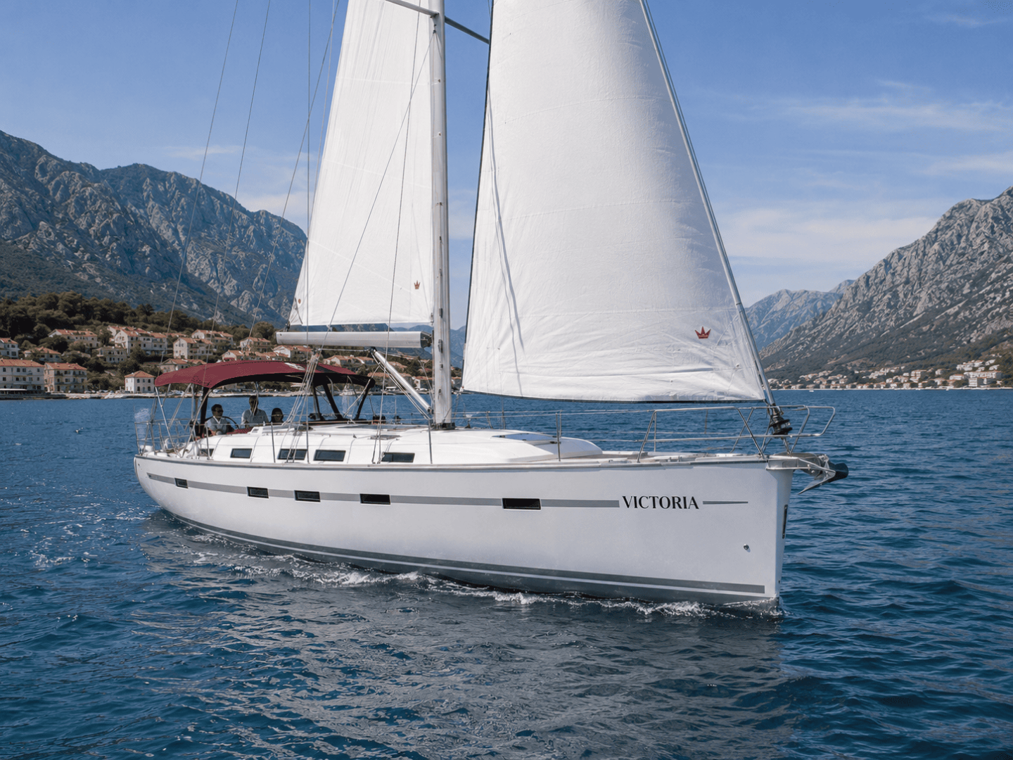 Yacht Victoria